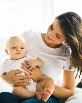 LICENCIA DE MATERNIDAD Mamá con Bebé